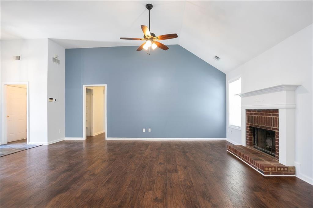 795 WHITECREST Court