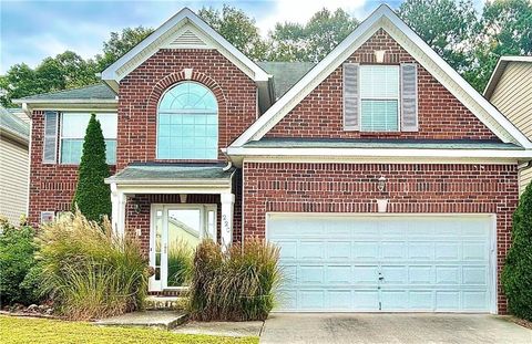 A home in Fairburn