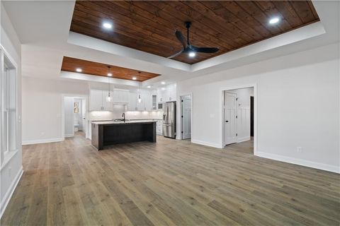 A home in Dahlonega