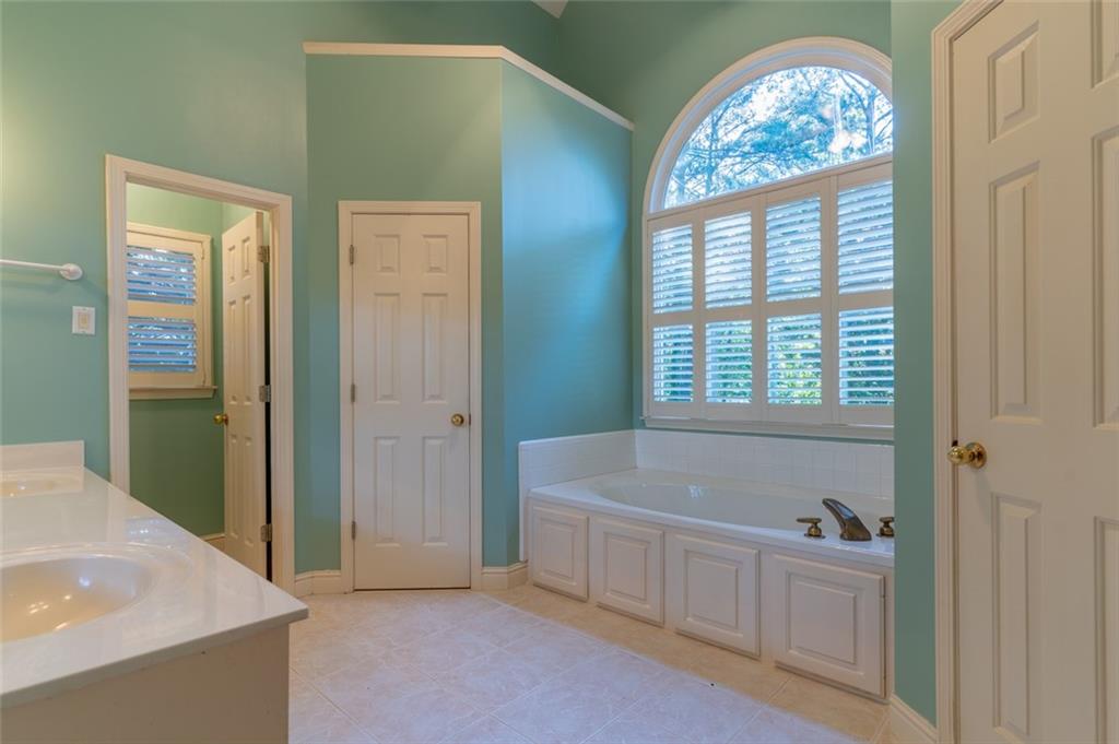 1210 Lancelot Court, Loganville, Georgia image 22