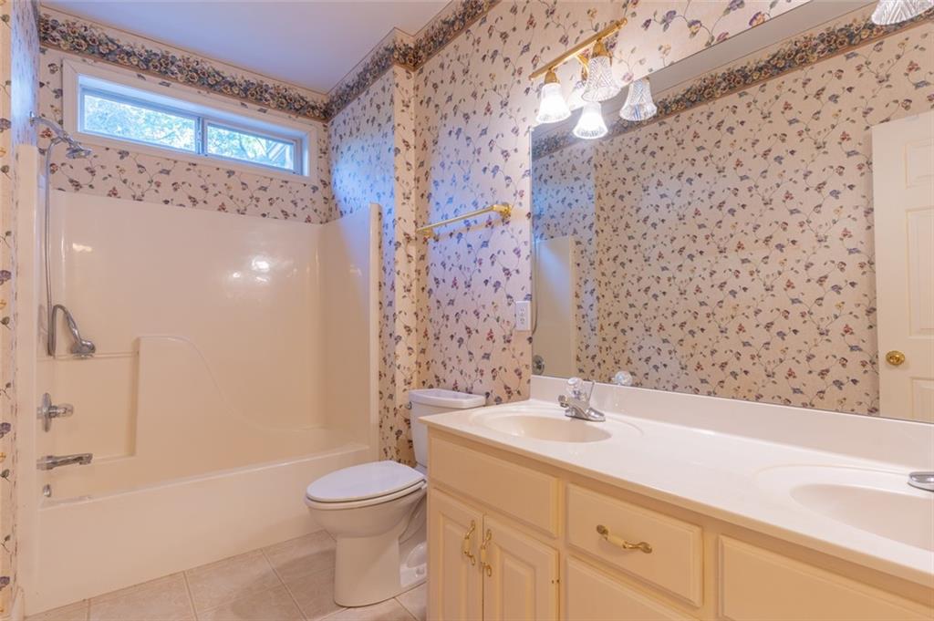 1210 Lancelot Court, Loganville, Georgia image 27