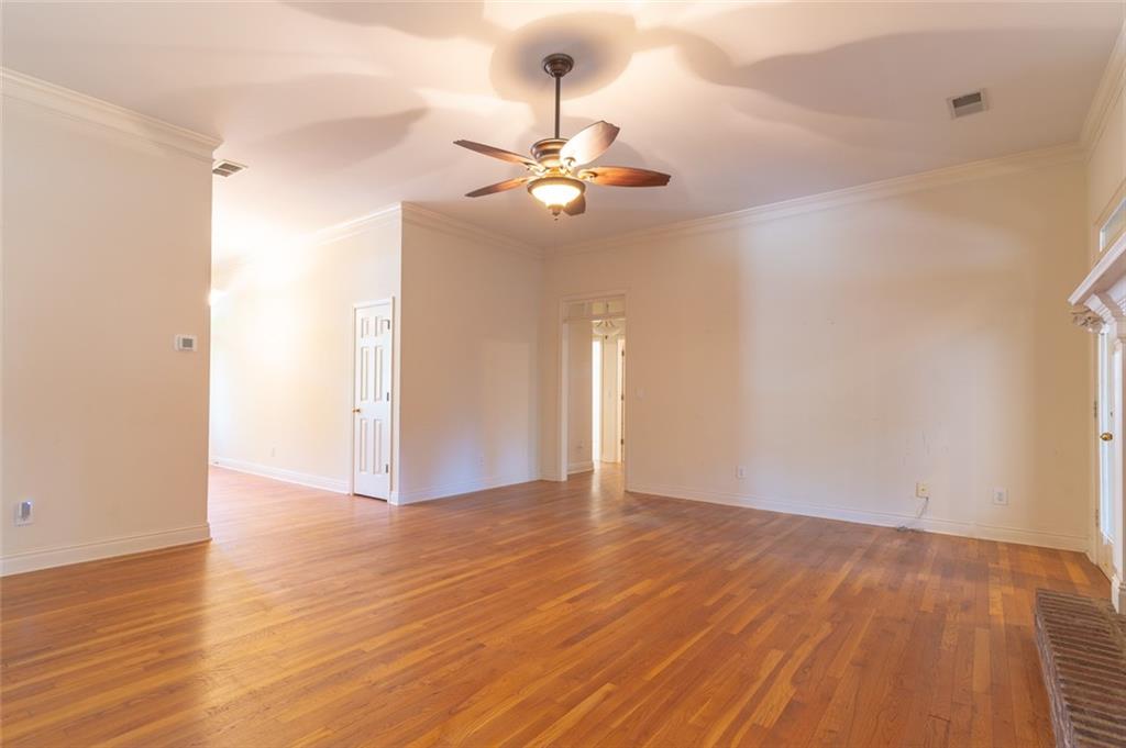 1210 Lancelot Court, Loganville, Georgia image 9