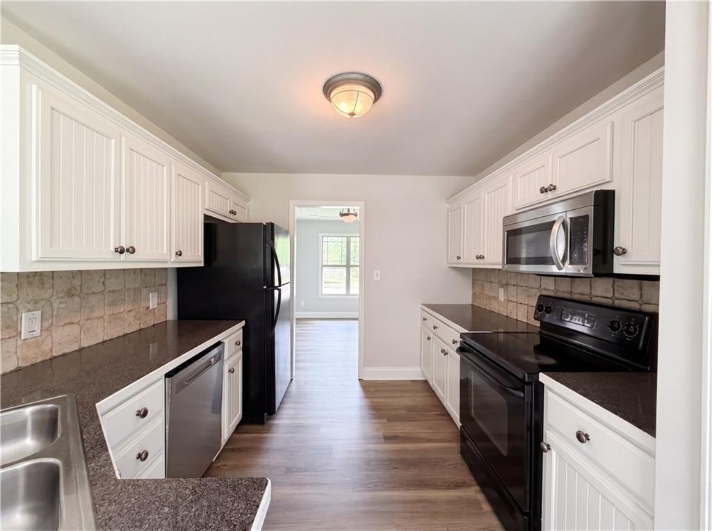 34 Cass Station Drive NW
