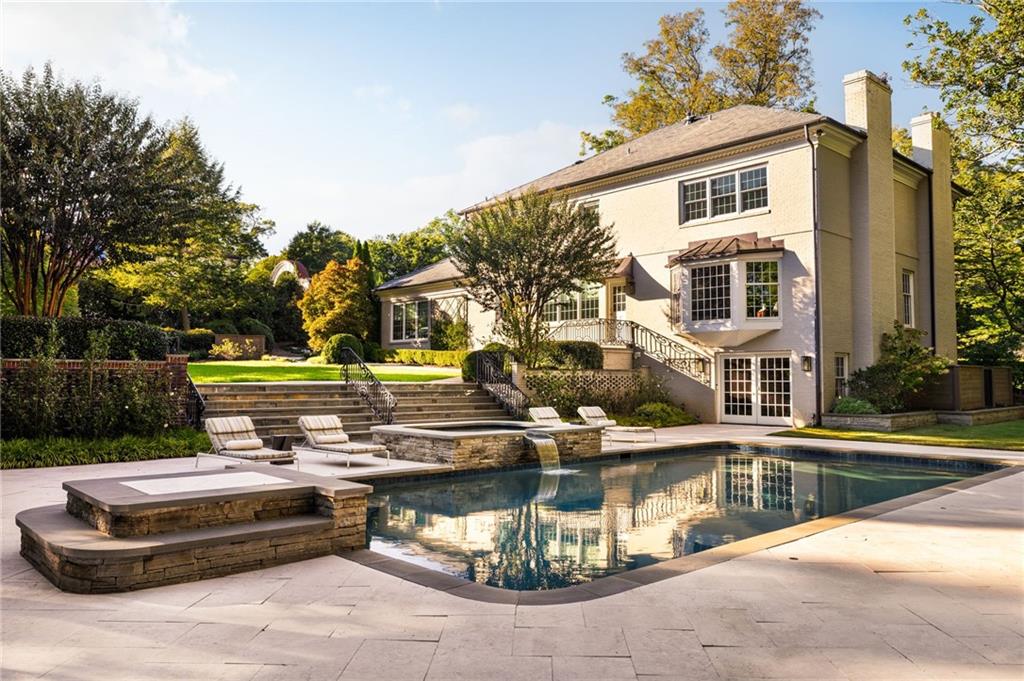 470 W Paces Ferry Road NW