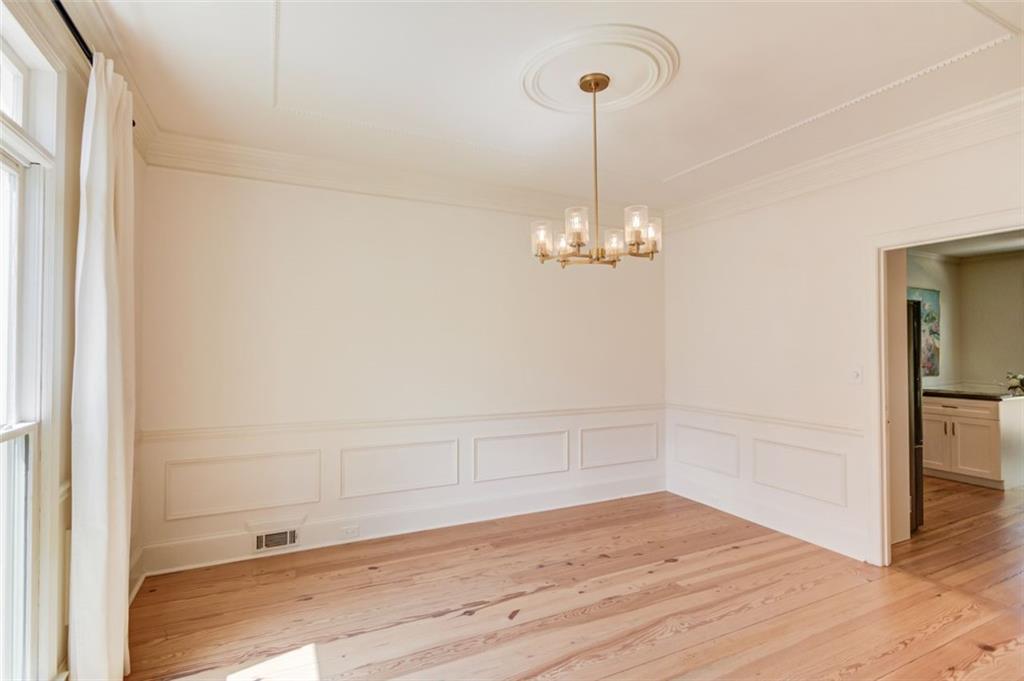 1038 HUNTCLIFF