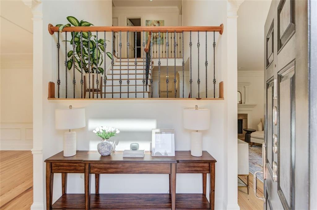 1038 HUNTCLIFF