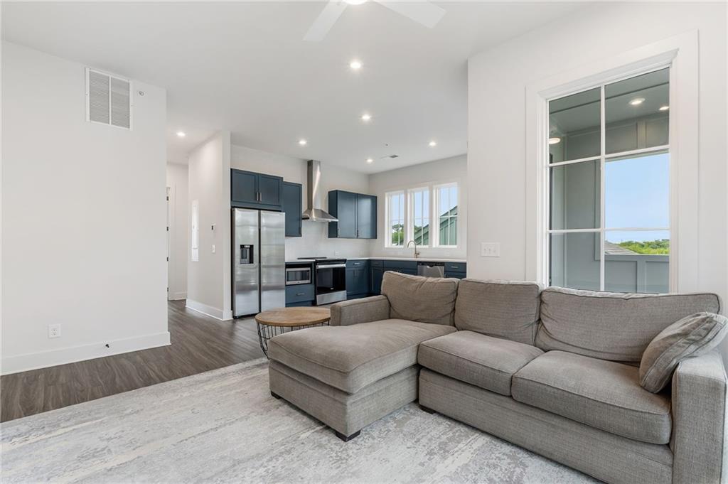 1290 Longreen Terr NW 2