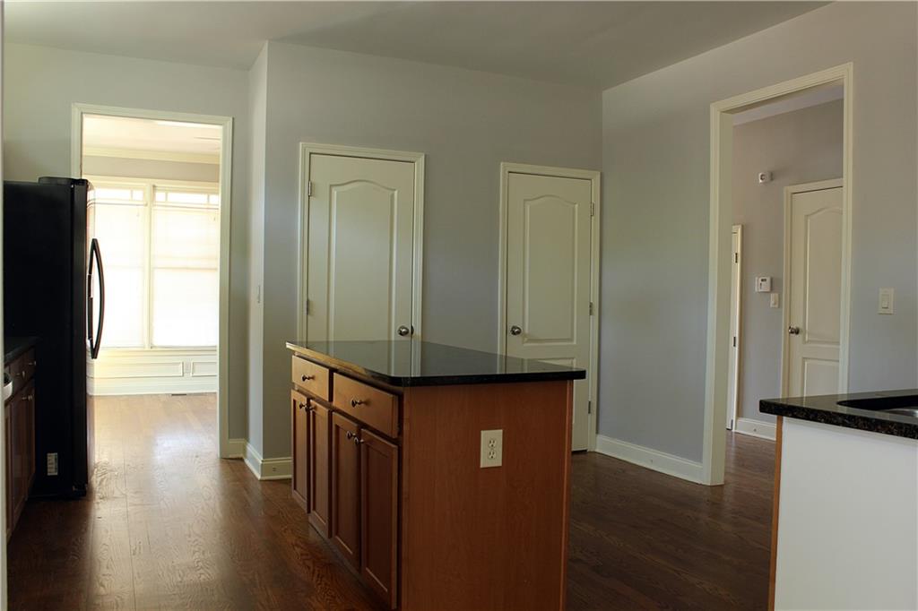 3186 Dogwood Drive, Hapeville, Georgia image 10