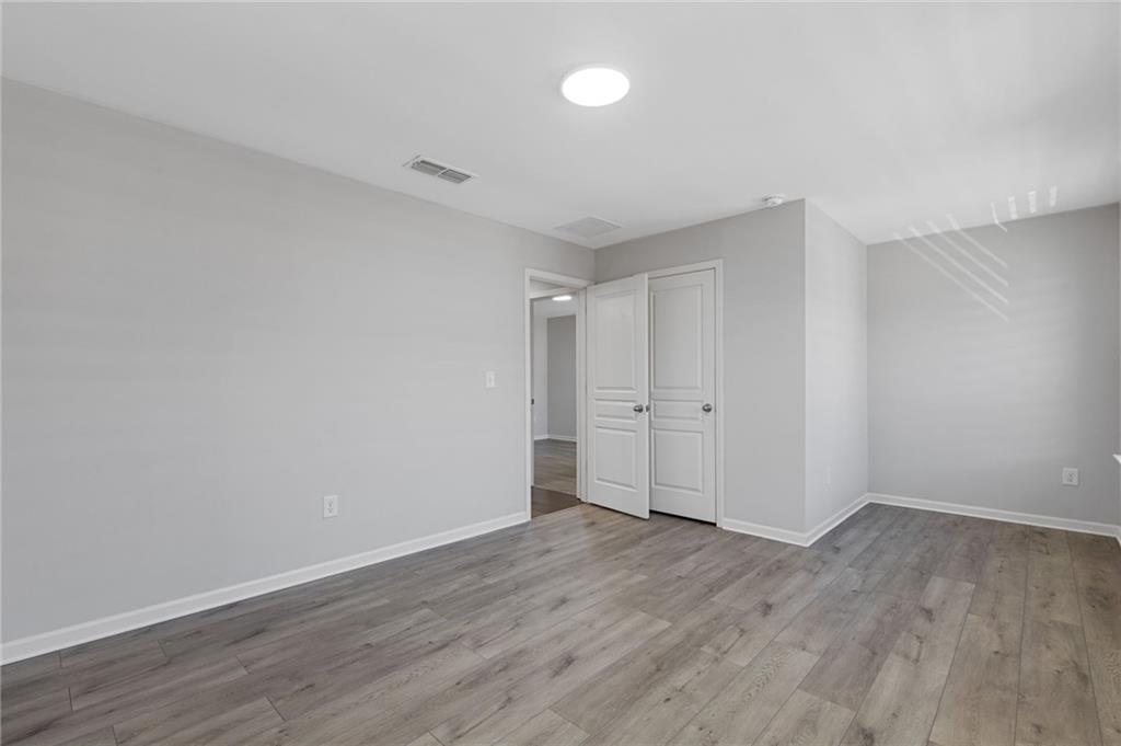 8335 Village Place, Suwanee, Georgia image 35