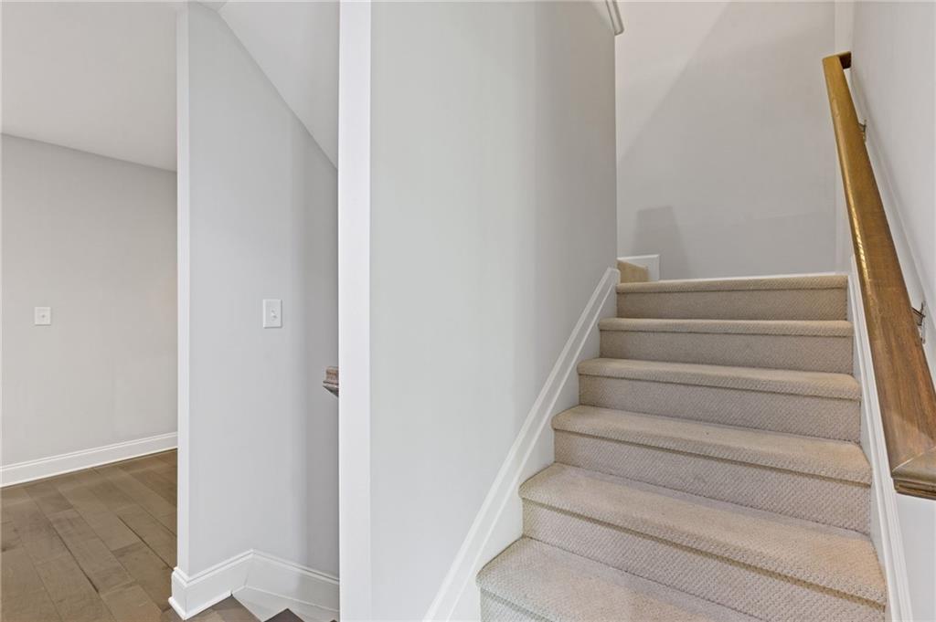 8335 Village Place, Suwanee, Georgia image 36