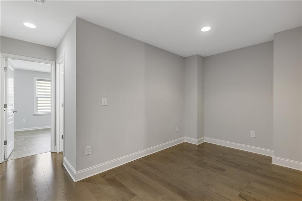 8335 Village Place, Suwanee, Georgia image 31