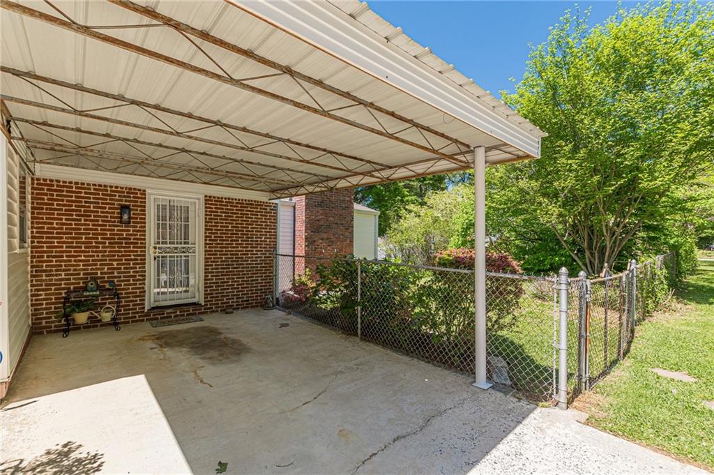 1325 East Forrest Avenue, East Point, Georgia image 6