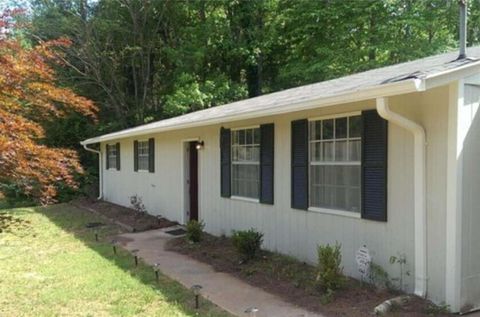 4363 Stonewall Tell Road Atlanta GA 30349