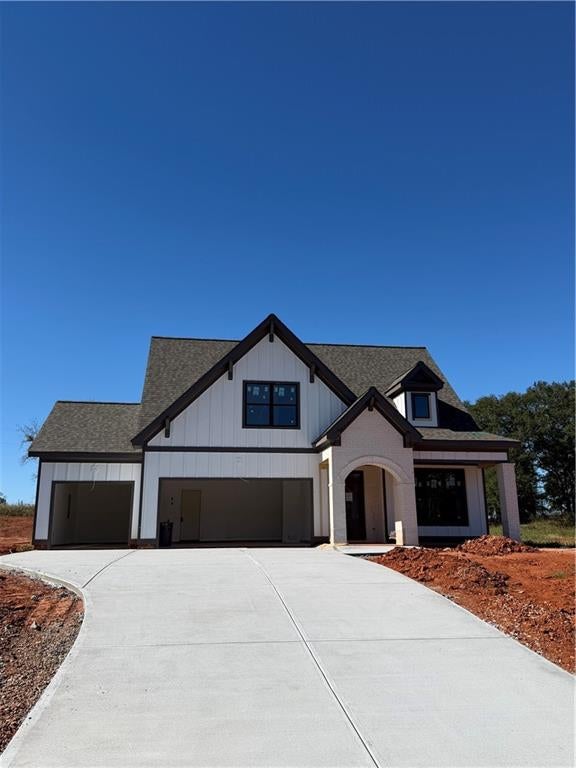 1016 Goldfinch Trail