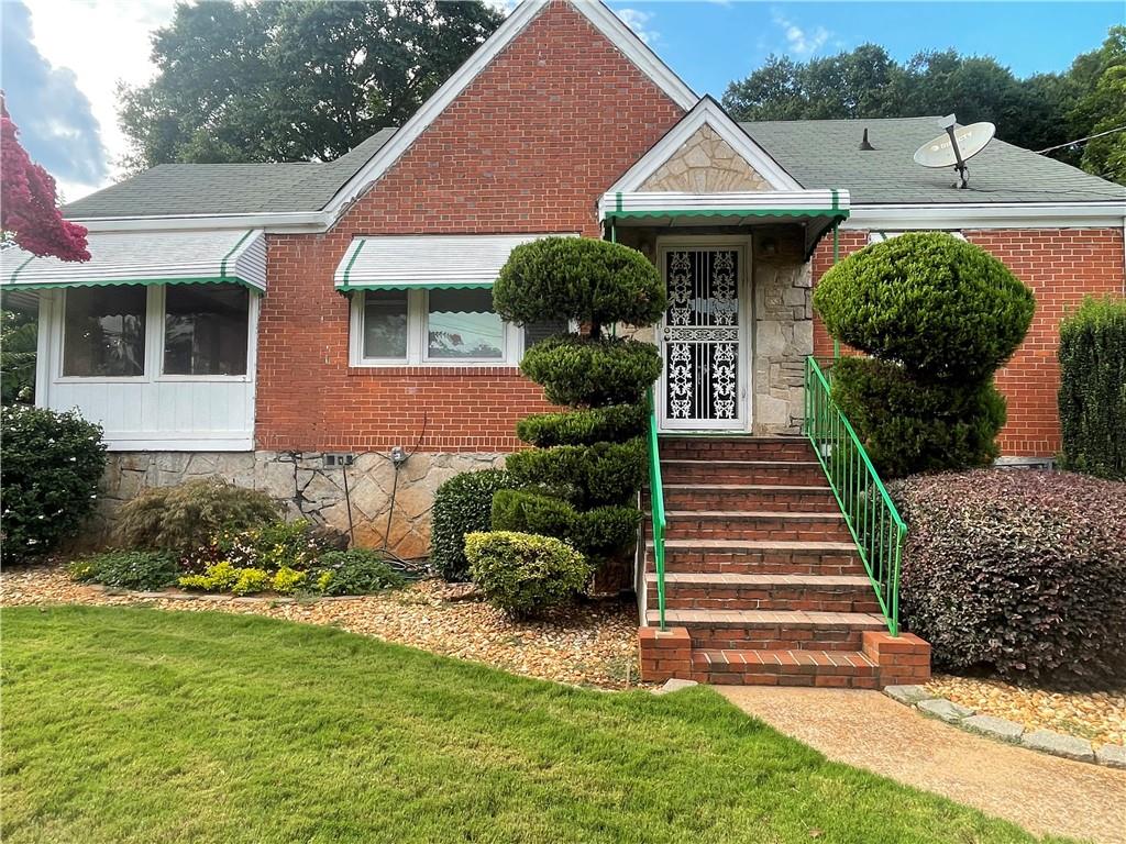 Check out this charming 3 bedroom, 1 bath bungalow in Decatur. Professionally landscaped yard. New HVAC. Screened in porch. Nestled in the heart of Decatur, Georgia, East Lake Terrace is a peaceful, tree-lined neighborhood known for its community spirit. Residents appreciate the friendly atmosphere and the convenience of its location, making it an attractive option for homeowners seeking a blend of suburban tranquility and urban accessibility. The neighborhood's proximity to downtown Atlanta provides easy access to city amenities while maintaining the serene ambiance of a close-knit community. One of the standout features of East Lake Terrace is its proximity to the renowned East Lake Golf Club. Established in 1904, this historic club is the oldest golf course in Atlanta and serves as the permanent home of the PGA Tour Championship. Golf enthusiasts will appreciate the opportunity to be near such a prestigious venue. For outdoor recreation, residents can enjoy nearby parks and green spaces. The Oakhurst Park, located at 307 Feld Ave., offers amenities such as athletic fields, a playground, and walking trails.