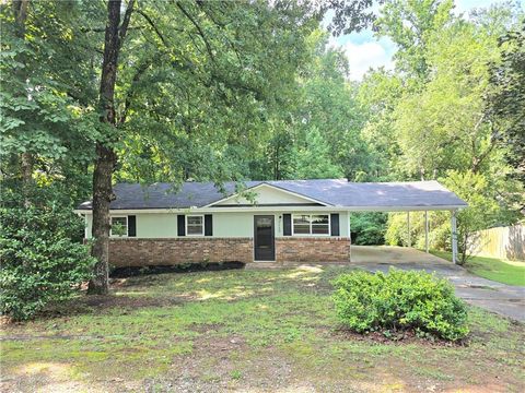 Homes For Rent - 3460 Meadowview Drive<br/> Lithia Springs, GA 30122