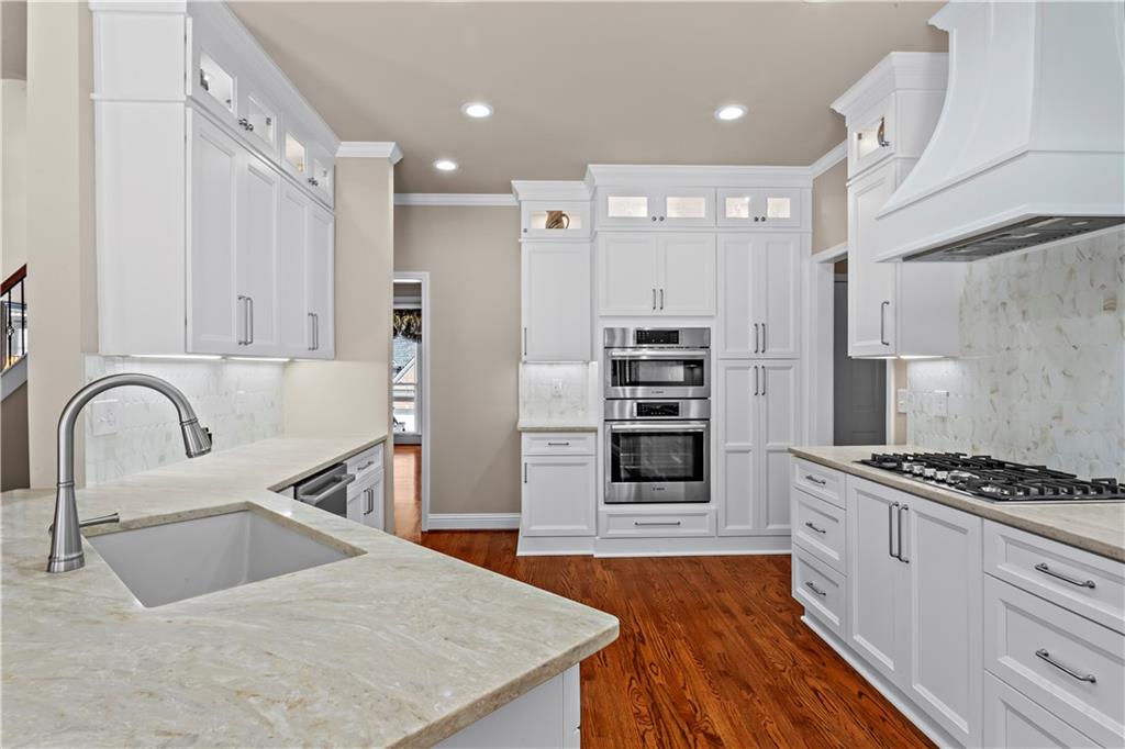 120 Creek Bank Drive