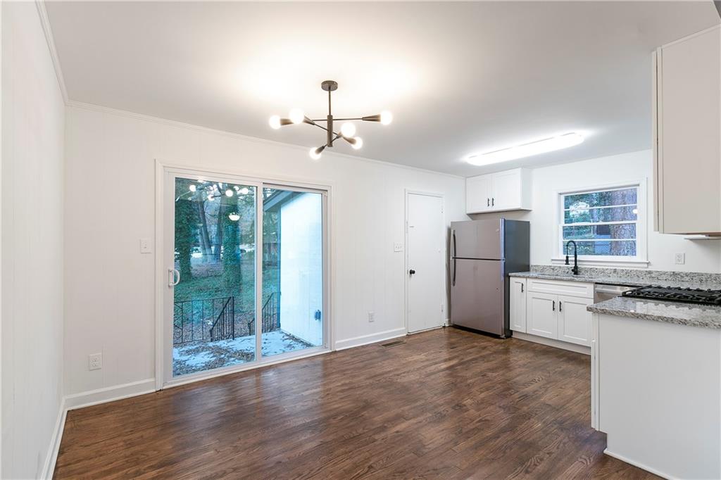 3215 Pennignton Circle, Atlanta, Georgia image 6