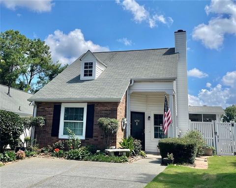 Homes For Sale - 2597 Albion Farm Way<br/> Duluth, GA 30097