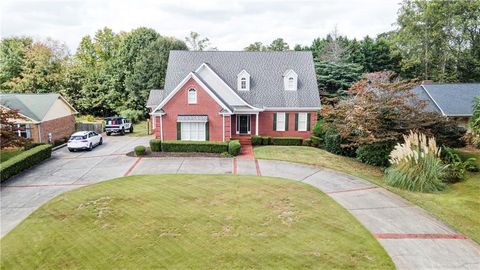 Homes For Sale - 265 Regal Drive<br/> Lawrenceville, GA 30046