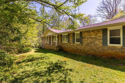 Photo of 302 Pine Lake Drive, Cumming, GA 30040 (MLS # 7750324)