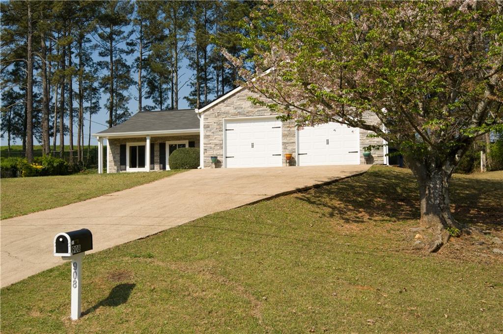 908 River Rock Drive