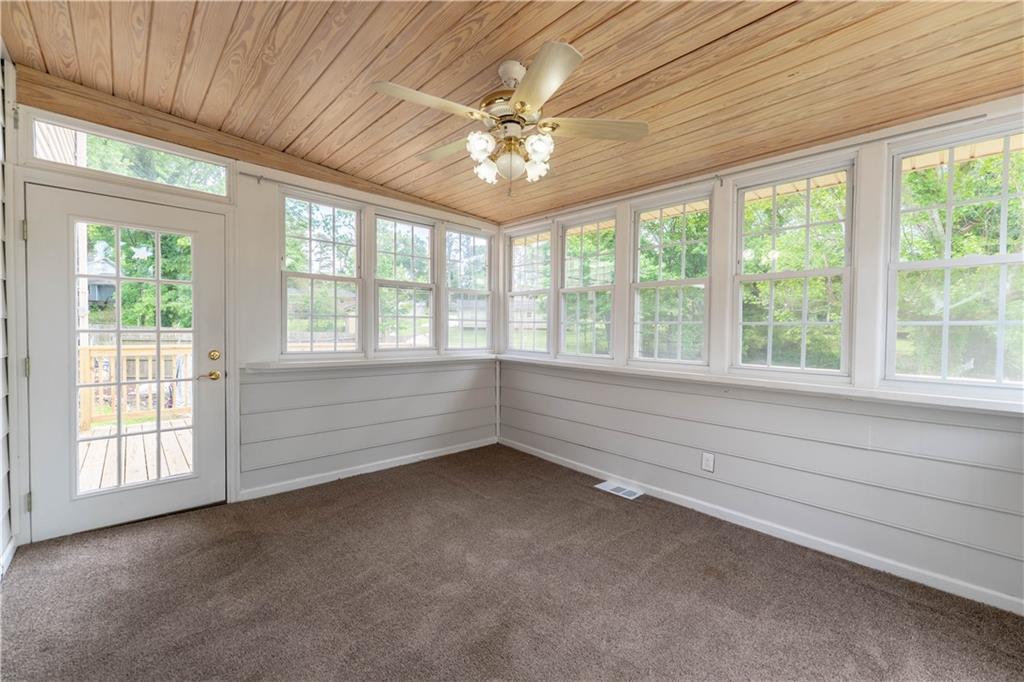 5678 Fern Creek Drive, Lilburn, Georgia image 33