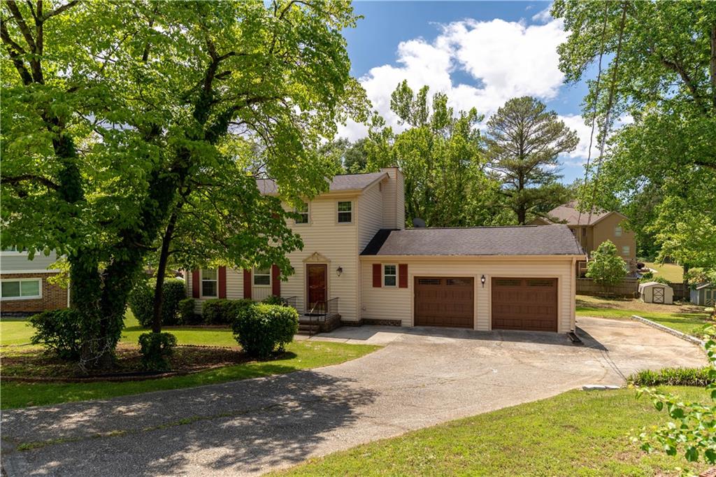 5678 Fern Creek Drive, Lilburn, Georgia image 3