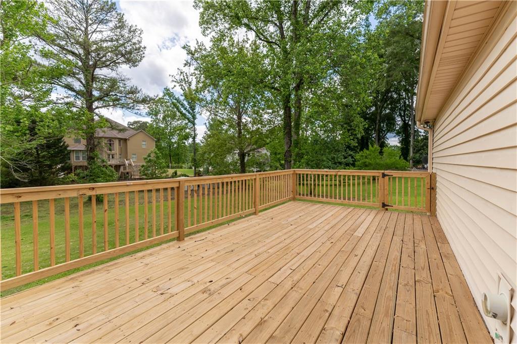 5678 Fern Creek Drive, Lilburn, Georgia image 35