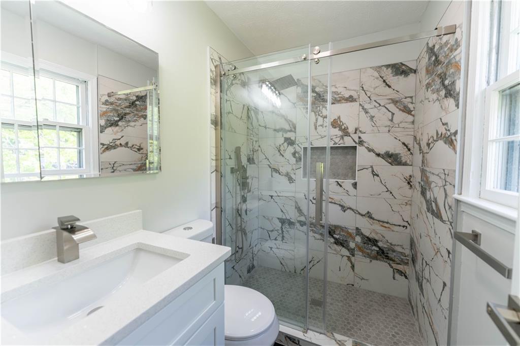 5678 Fern Creek Drive, Lilburn, Georgia image 29