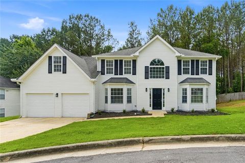 Homes For Sale - 691 Deshon Creek Drive<br/> Lithonia, GA 30058