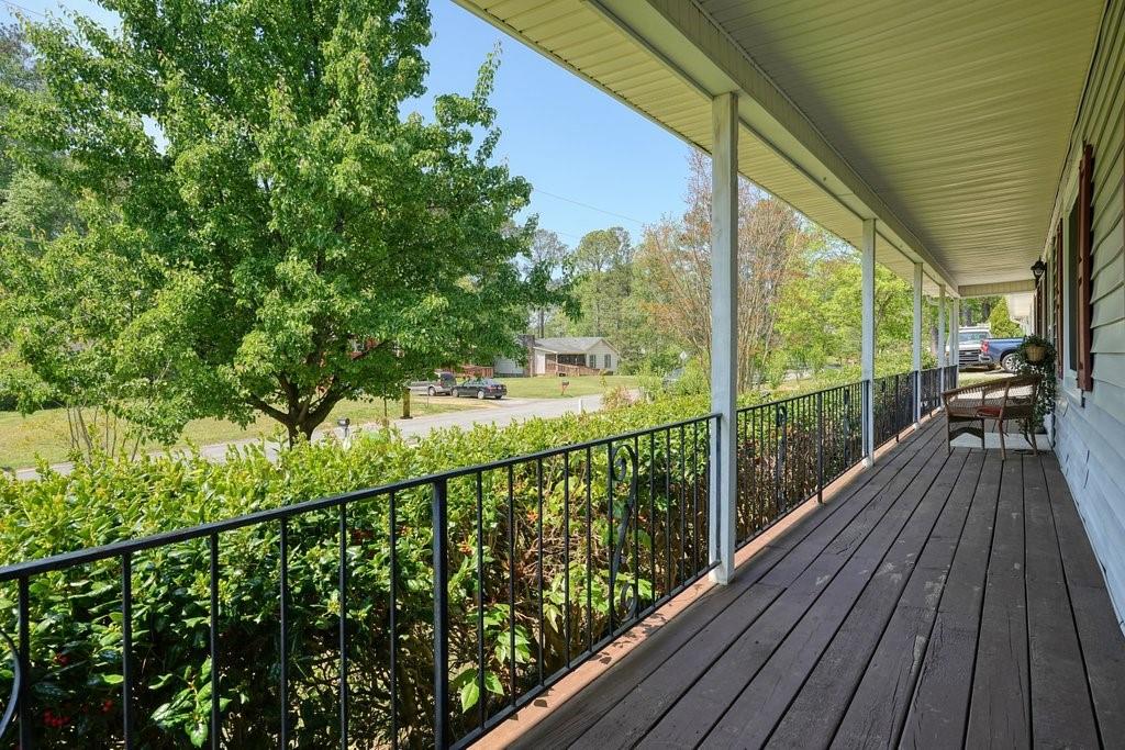 6610 Dearborn Drive, Acworth, Georgia image 6