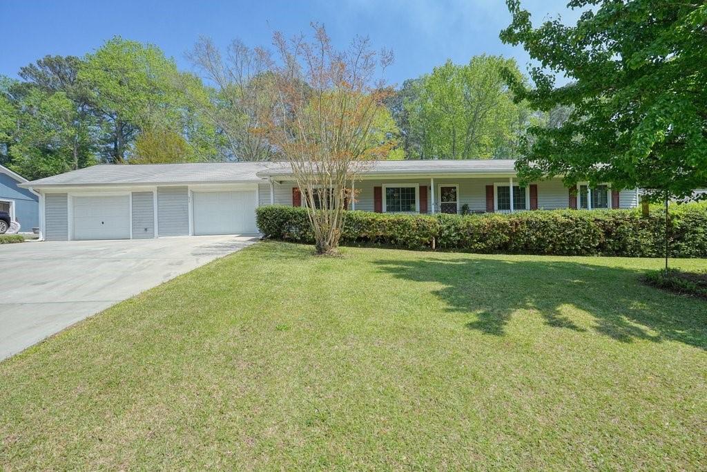 6610 Dearborn Drive, Acworth, Georgia image 1