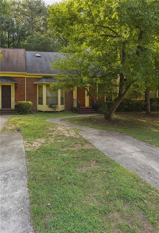 7157 Williamsburg Drive, Riverdale GA - Affordable Comfort Meets Smart Investment Looking for an affordable yet spacious home in a
convenient Riverdale, Georgia location? Welcome to 7157 Williamsburg Drive, a 3-bedroom, 2-bath home offering charm, comfort, and
equity potential. Home Features 3 Bedrooms, 2 Full Baths - versatile layout for families, roommates, or guests. Dual master bedrooms
very generously sized. 1,375 Sq Ft - smartly designed living space with room to grow. Brick Construction (1985) - classic curb appeal and
low-maintenance durability. Generous 5,475 Sq Ft Lot - easy upkeep with space to enjoy outdoors. Location Benefits Situated in the Olde
Williamsburg neighborhood, this home is close to everything Riverdale offers: Minutes to Southlake Mall, Kroger, Walmart, and local dining.
Quick access to I-75, Hwy 85, and Hartsfield-Jackson Atlanta Airport. Near parks and green spaces like Riverdale Centre Amphitheater &
Park. Schools That Add Value Families will appreciate nearby schools in Clayton County Public Schools, including Riverdale Elementary,
Riverdale Middle, and Riverdale High School. Why Buy This Home? Riverdale is one of Clayton County's fastest-growing markets, with
steady property appreciation. Whether you're a first-time buyer looking for an affordable path to ownership or an investor seeking rental
potential, this home delivers. Photos are of the way it looks with the tenants belongings inside and what it looks like empty. Don't wait-
homes in this price range move quickly in Riverdale! **Home is tenant occupied please don't go without an appointment**