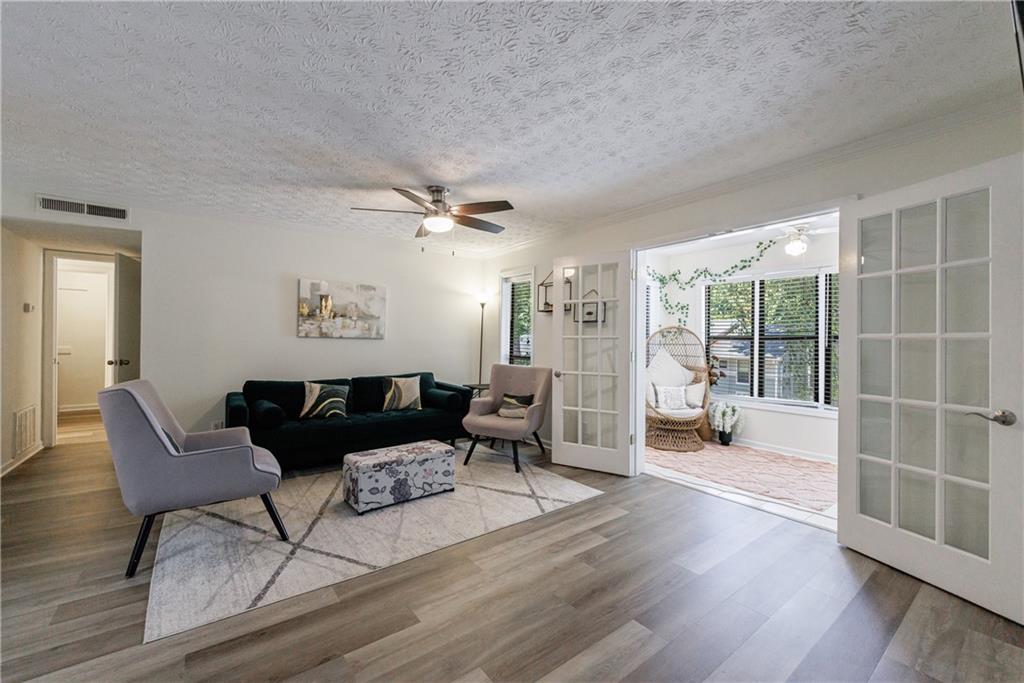 215 Summit North Drive NE