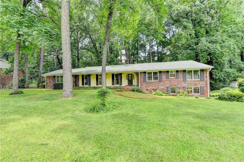 1970 Fisher Trail NE