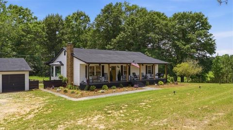 Homes For Sale - 303 Mt View Clubhouse Road<br/> Buchanan, GA 30113