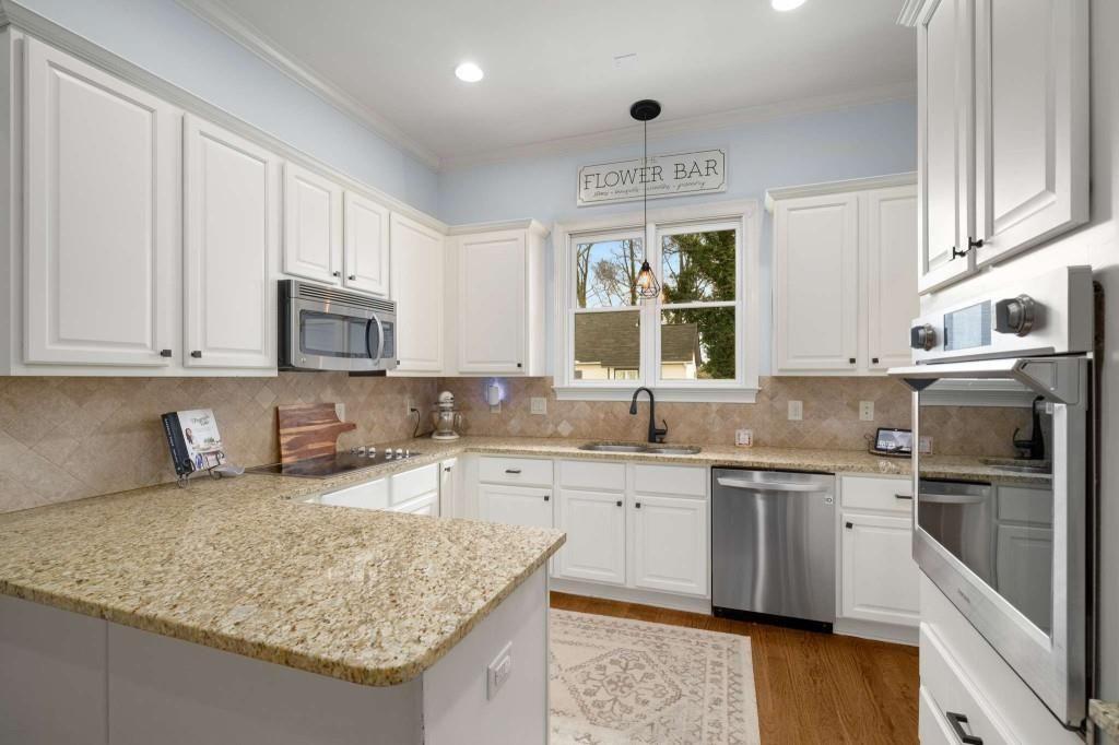 1399 Knob Hill Court, Atlanta, Georgia image 27