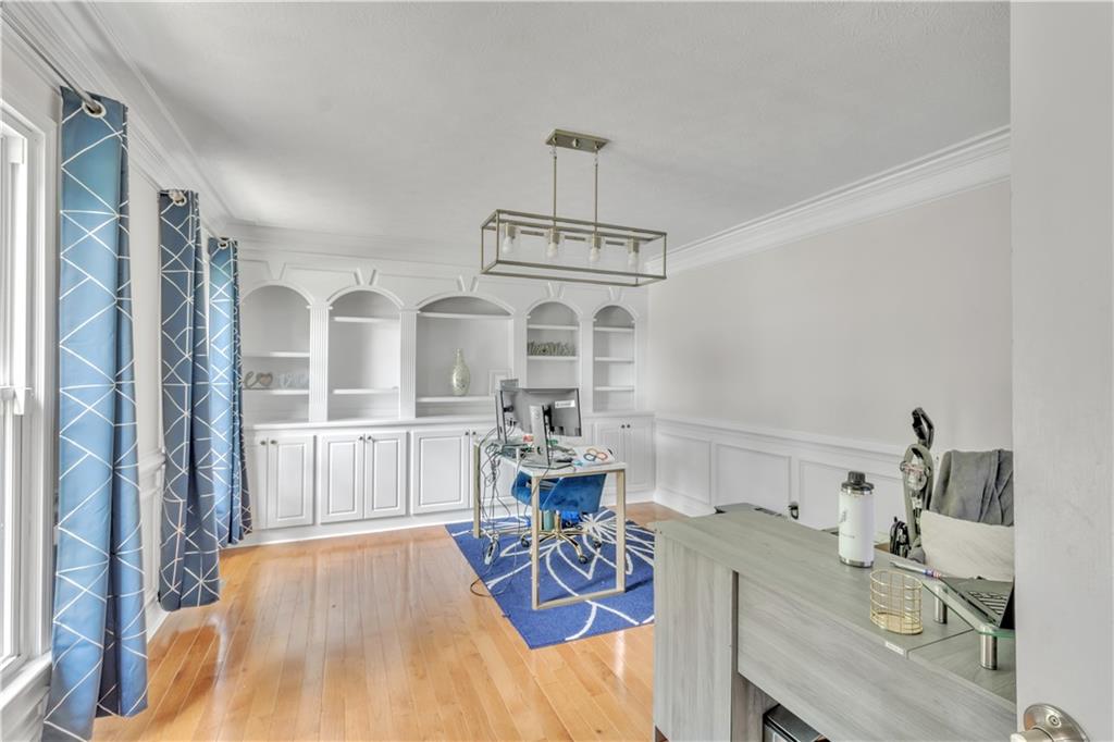 6960 Whispering Oaks Court