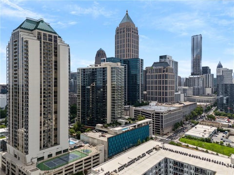 Condo For Rent - 1280 W Peachtree Street #1207<br/> Atlanta, GA 30309