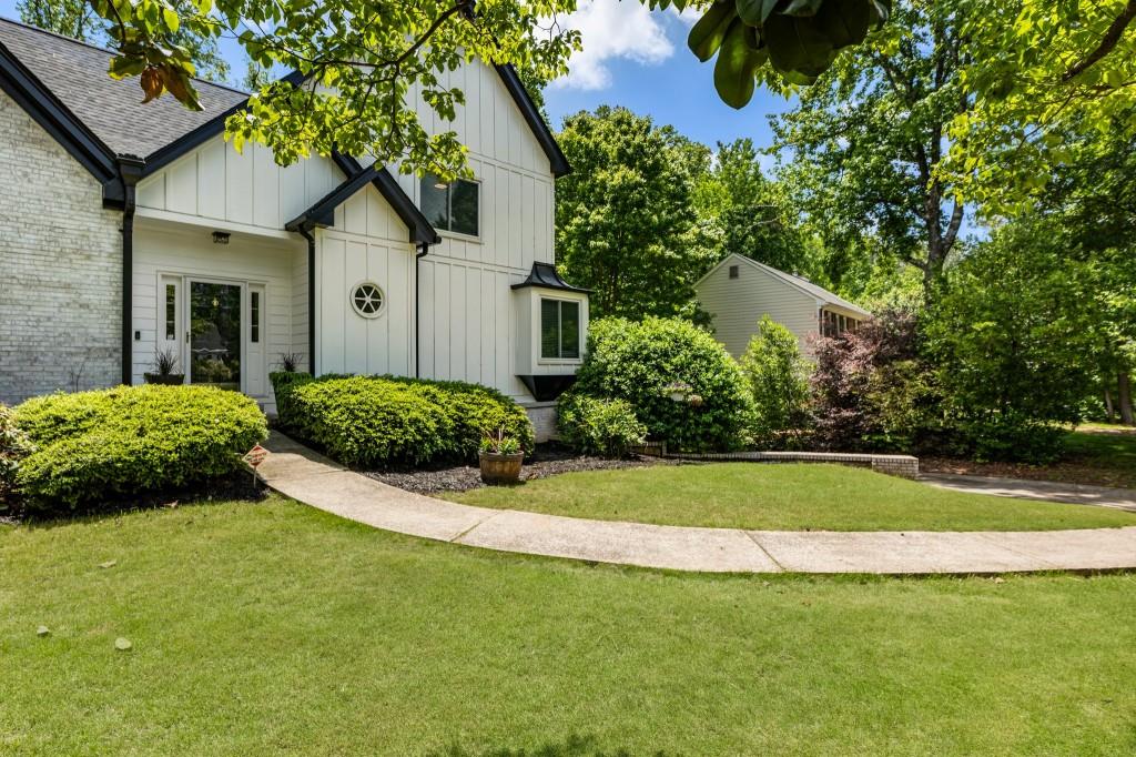 5600 Surrey Court, Alpharetta, Georgia image 6