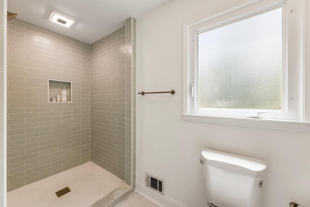 5600 Surrey Court, Alpharetta, Georgia image 24