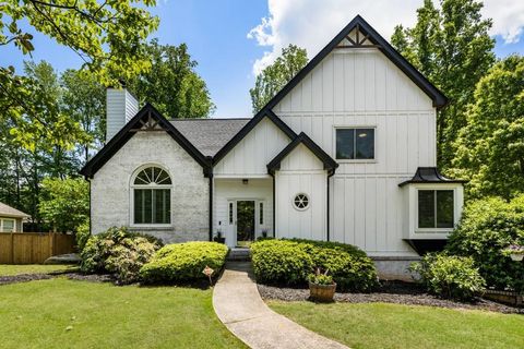 5600 Surrey Court Alpharetta GA 30009