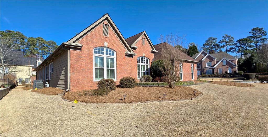4875 Gladstone Parkway