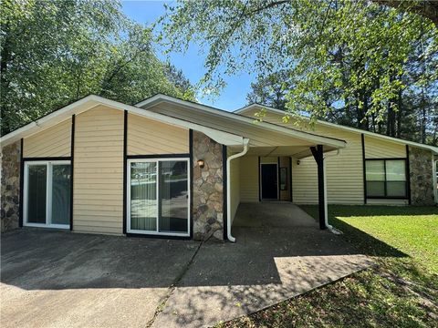 120 Squirrel Way Atlanta GA 30349