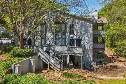 Condo For Sale - 1164 Weatherstone Drive<br/> Atlanta, GA 30324