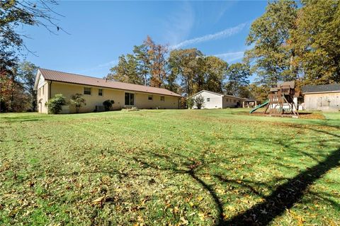 A home in Cedartown