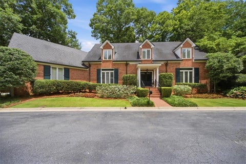 Homes For Sale - 4414 Paces Battle<br/> Atlanta, GA 30327