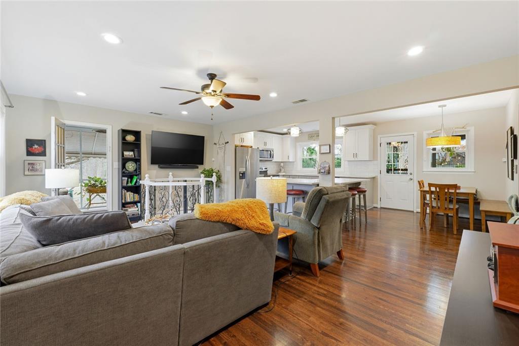 810 Burchill Street SW