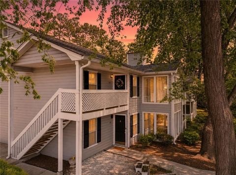 Condo For Sale - 405 Natchez Trace<br/> Fulton County, Sandy Springs, GA 30350